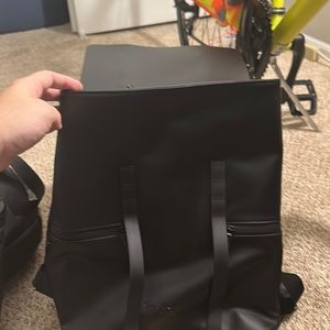 13 inch laptop bag, leather black Gaston Luga